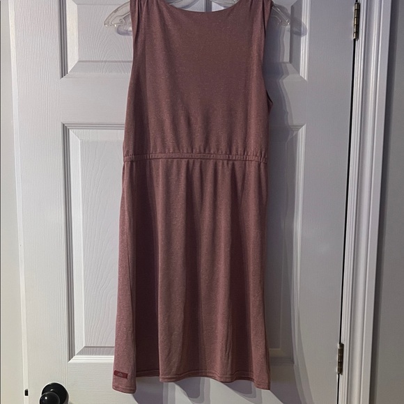 Mckinley V-Neck Midi Dress in Mauve - Picture 4 of 5